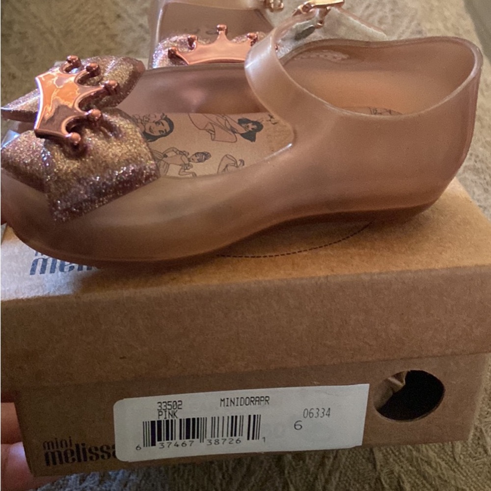 Mini Melissa - Picture 3 of 4